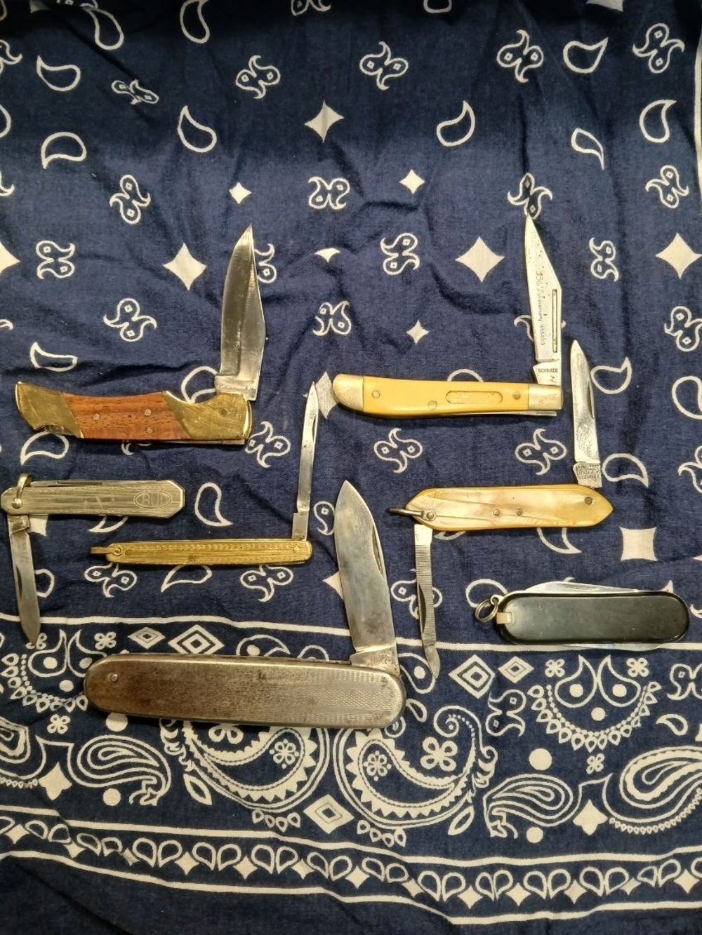 Lot Of 7 Pocketknives